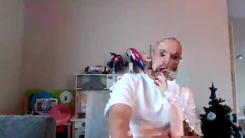 Snapshot of devanom94 chatting on 12/17/25, 12:55 devanom94 online show from 12/17/25, 12:55