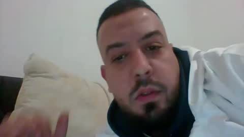 Snapshot of devil_angel66 chatting on 10/31/25, 05:25 devil_angel66 online show from 10/31/25, 05:25