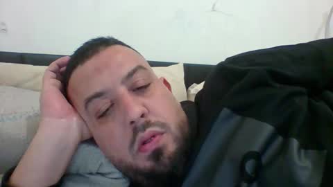 Snapshot of devil_angel66 chatting on 11/08/25, 05:23 devil_angel66 online show from 11/08/25, 05:23