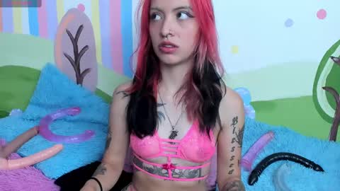 Snapshot of devil_megh chatting on 03/06/25, 11:25 Meghan online show from 03/06/25, 11:25