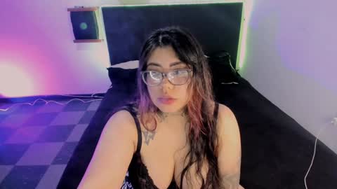 Snapshot of devilfox29 chatting on 01/31/25, 11:56 L I NA online show from 01/31/25, 11:56