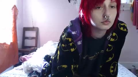 Snapshot of devilg1rl chatting on 03/14/26, 10:59 poutyangel online show from 03/14/26, 10:59