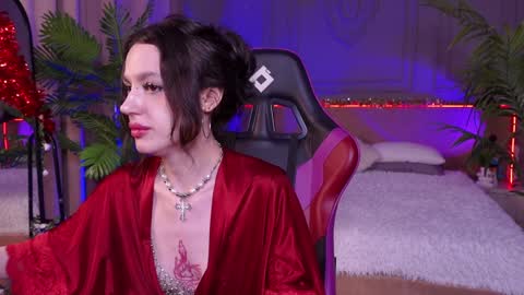 devilinee online show from 12/21/24, 09:55