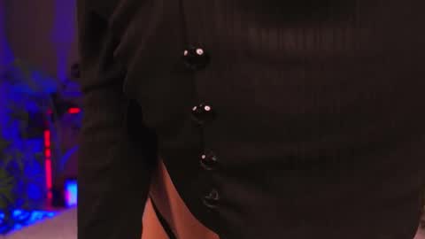 devilinee online show from 10/11/25, 07:18