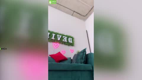 Devill2222 online show from 06/26/26, 10:30