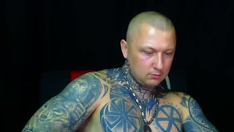 Snapshot of devilwithtats chatting on 03/25/26, 07:25 Lucian online show from 03/25/26, 07:25
