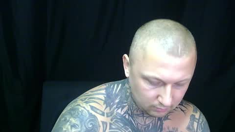 Snapshot of devilwithtats chatting on 03/29/26, 08:14 Lucian online show from 03/29/26, 08:14