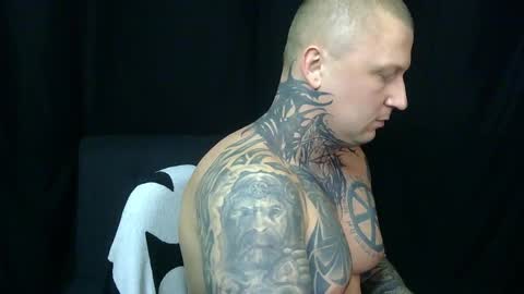 Snapshot of devilwithtats chatting on 04/01/26, 01:52 Lucian online show from 04/01/26, 01:52