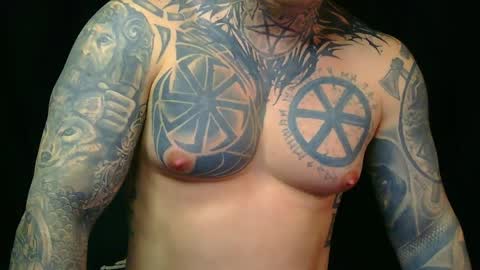 Snapshot of devilwithtats chatting on 04/11/26, 07:45 Lucian online show from 04/11/26, 07:45