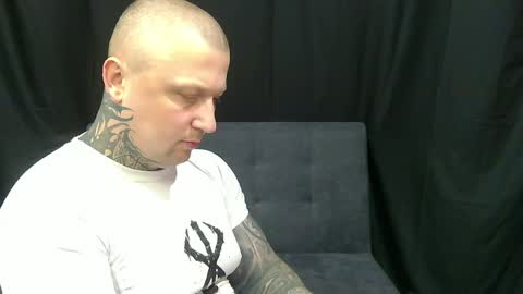 Snapshot of devilwithtats chatting on 05/27/26, 11:18 Lucian online show from 05/27/26, 11:18