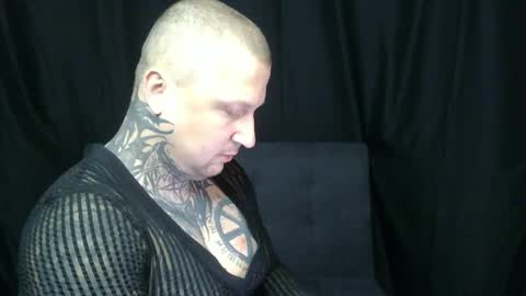 Snapshot of devilwithtats chatting on 05/31/26, 07:15 Lucian online show from 05/31/26, 07:15