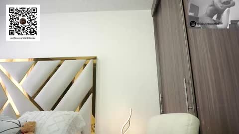 Devin Hunter online show from 10/23/25, 07:34