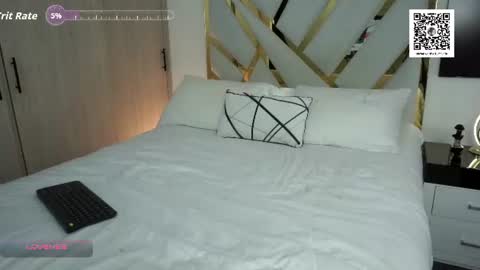 Devin Hunter online show from 06/11/26, 12:43