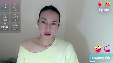 Snapshot of devine_glorymocha chatting on 07/05/26, 06:09 devine_glorymocha online show from 07/05/26, 06:09