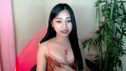 Snapshot of devine_goddessx chatting on 01/29/25, 10:01 Devine Greyson online show from 01/29/25, 10:01