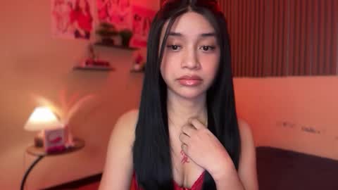 Snapshot of devine_goddessx chatting on 10/23/25, 11:42 Devine Greyson online show from 10/23/25, 11:42