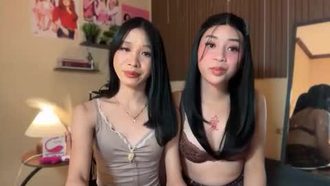 Snapshot of devine_goddessx chatting on 02/14/26, 05:43 Devine Greyson online show from 02/14/26, 05:43