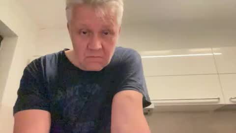 Devon online show from 10/14/25, 11:16