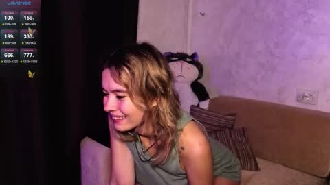 Snapshot of devonacast19 chatting on 10/04/25, 07:56 Libena online show from 10/04/25, 07:56