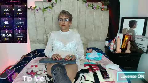Snapshot of devora_mature65 chatting on 11/07/25, 02:55 Devora online show from 11/07/25, 02:55