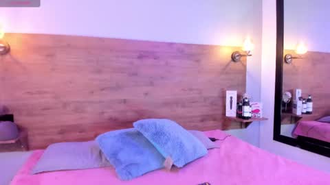 Mrs Devora online show from 10/30/25, 04:52