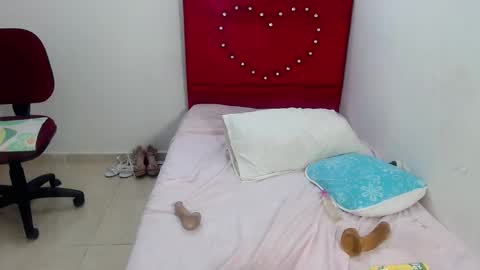 Snapshot of devorasexy2 chatting on 02/02/25, 01:45 Devora.. online show from 02/02/25, 01:45