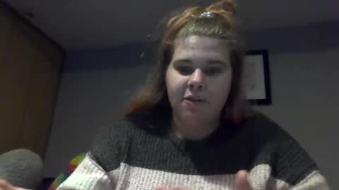 Snapshot of devykitten2018 chatting on 12/11/24, 10:27 devykitten online show from 12/11/24, 10:27