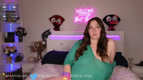 Snapshot of devynreign chatting on 03/27/26, 04:40 Devyn Reign online show from 03/27/26, 04:40