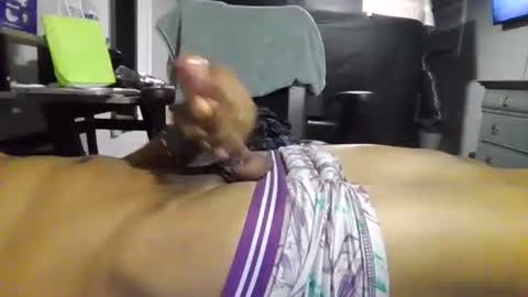 Snapshot of deyhfd chatting on 09/13/25, 01:16 deyhfd online show from 09/13/25, 01:16