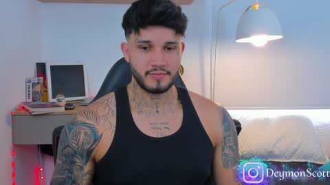 JULIAN online show from 01/12/25, 07:31