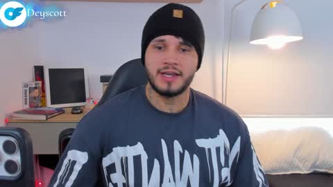 JULIAN online show from 01/18/25, 06:53