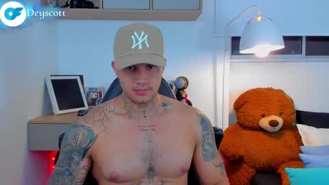 JULIAN online show from 02/15/25, 11:36