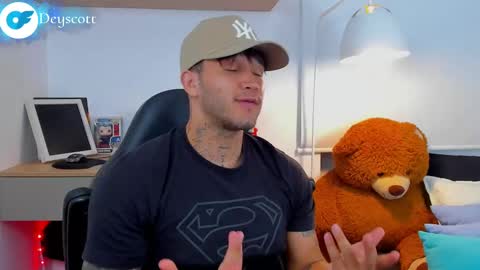 JULIAN online show from 02/20/25, 01:03