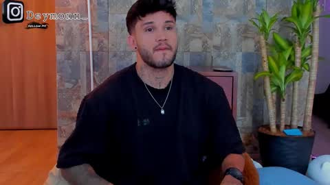 JULIAN online show from 10/03/25, 04:37