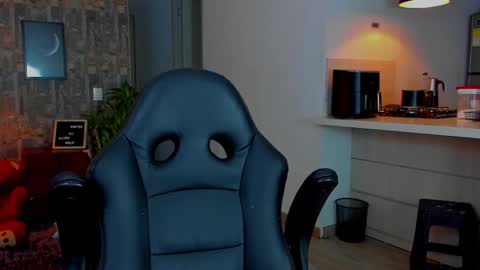 JULIAN online show from 12/14/25, 11:53