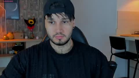 JULIAN online show from 05/08/26, 12:38