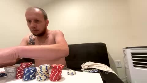 deznuts130 online show from 12/18/24, 05:04