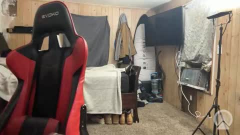 Snapshot of deztrixxx chatting on 03/13/26, 05:58 deztrixxx online show from 03/13/26, 05:58