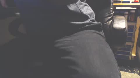 Snapshot of dfwgonewrong chatting on 01/18/26, 07:01 dfwgonewrong online show from 01/18/26, 07:01