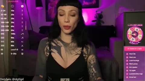 Snapshot of dgtlgrl chatting on 09/16/25, 03:13 dgtlgrl online show from 09/16/25, 03:13