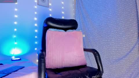 Snapshot of dhapne_parker chatting on 12/11/24, 09:30 dhapne_parker online show from 12/11/24, 09:30