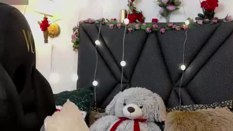 Snapshot of dharanisnisha chatting on 06/19/26, 02:21 dharanisnisha online show from 06/19/26, 02:21