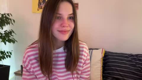 Snapshot of di_n_alex chatting on 02/21/26, 09:49 Di Alex online show from 02/21/26, 09:49