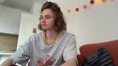 Snapshot of di_n_alex chatting on 07/24/26, 09:07 Di Alex online show from 07/24/26, 09:07