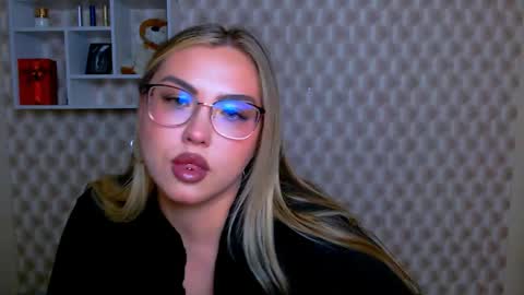 Kriss online show from 04/28/26, 07:57
