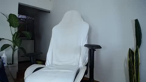 MaSSimo online show from 11/13/25, 08:52