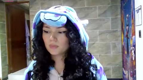 DiamondCurls online show from 07/23/26, 03:54