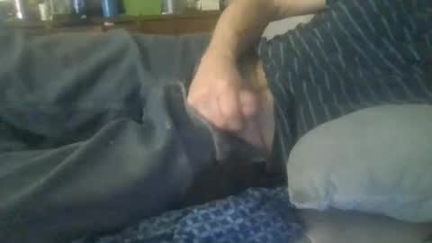 Snapshot of diamondeye112 chatting on 12/19/25, 01:40 diamondeye112 online show from 12/19/25, 01:40