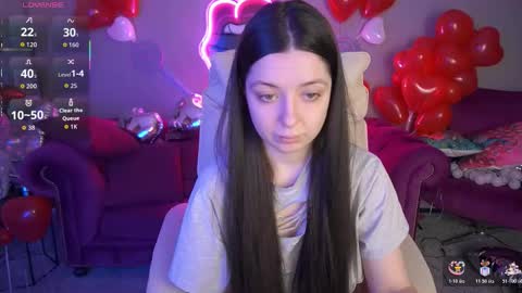 Snapshot of diamondeyeess chatting on 02/15/26, 06:54 Sasha online show from 02/15/26, 06:54