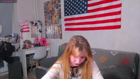 Snapshot of diamondflora_ chatting on 05/07/26, 06:35 DiamondFlora online show from 05/07/26, 06:35